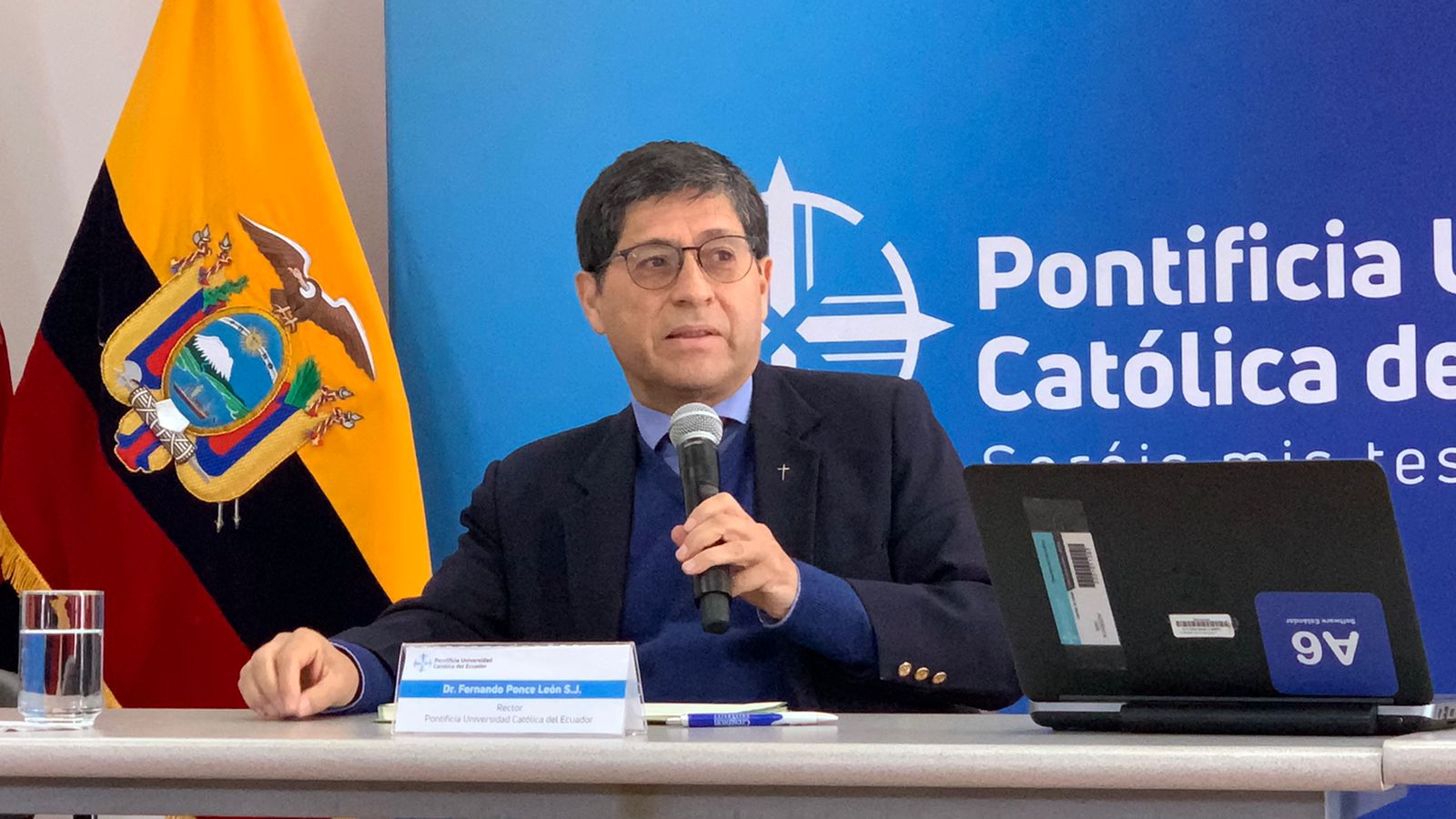 Rector de la PUCE habló de la herramienta del diálogo - Conexion PUCE