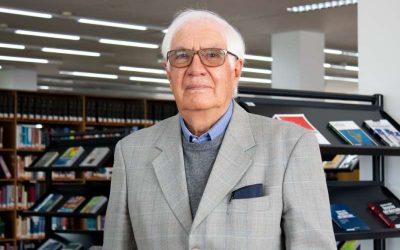 Segundo Moreno, docente PUCE gana Premio Eugenio Espejo
