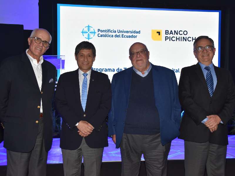 PUCE y Banco Pichincha, juntos por la formación digital en Banca y Finanzas