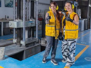 Mujeres, universidad, feminización.