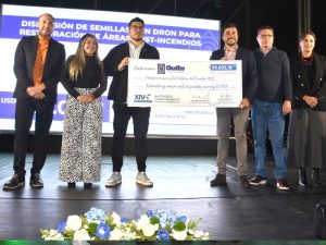 La PUCE ganó fondo ambiental para restaurar 40 hectáreas en Quito