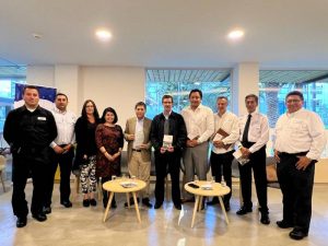 Libro, testimonios, junio, PUCE