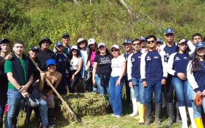 Estudiantes de Colombia fortalecen su aprendizaje en la PUCE Ibarra