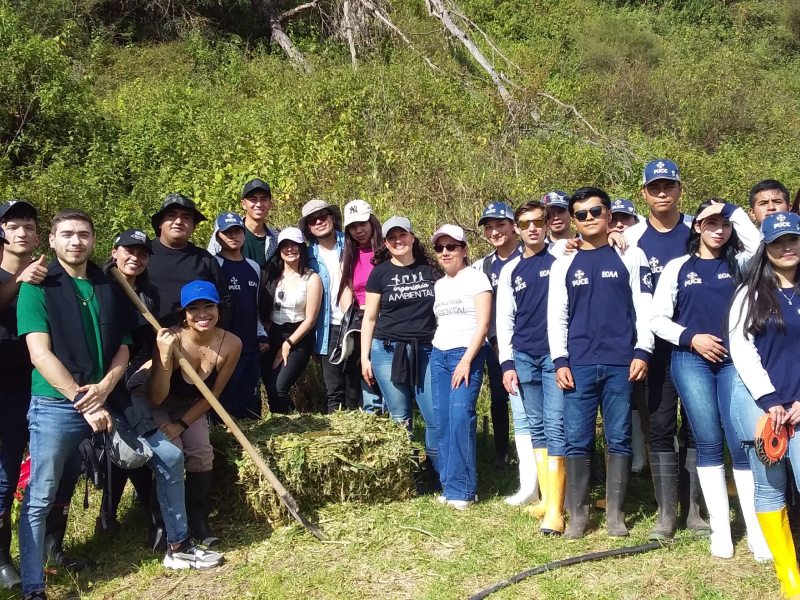 Estudiantes de Colombia fortalecen su aprendizaje en la PUCE Ibarra