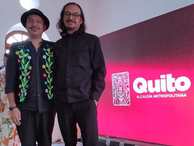 José Luis Macas y Jaime Sánchez Santillán, docentes de Artes Visuales.