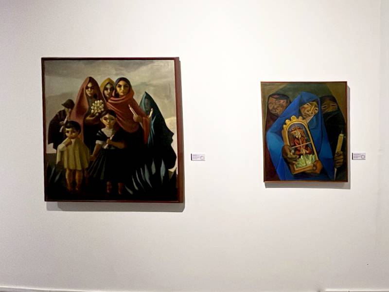 A la derecha: Romerianes, de Piedad Paredes (1932) y a la izquierda, Mujeres y Santos, de Eduardo Kingman (1955)