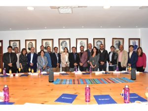 PUCE dialoga con empresarios para potenciar la empleabilidad