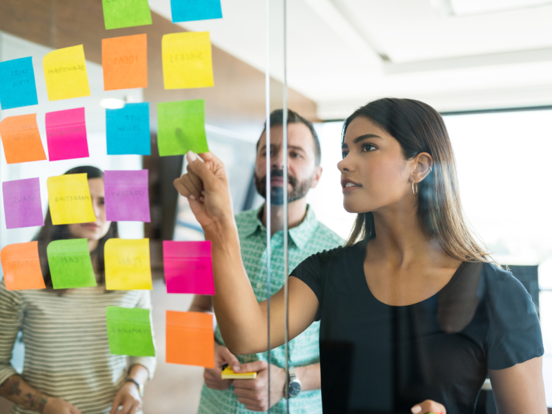 Generacion Z y millennials priorizan el bienestar laboral en un trabajo