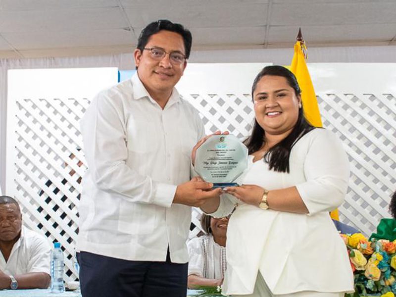 Reconocimiento a PUCESE de GAD de San Lorenzo.