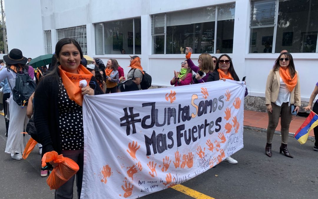 Este 25N en la PUCE encendemos justicia por una vida libre de violencia 