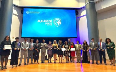 La PUCE premió a sus alumni destacados