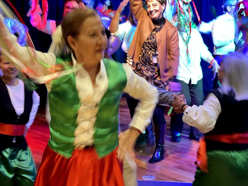 Los asistentes del curso Conociendo Italia y su Cultura, de la Universidad del Adulto Mayor, vivieron la tradición. 