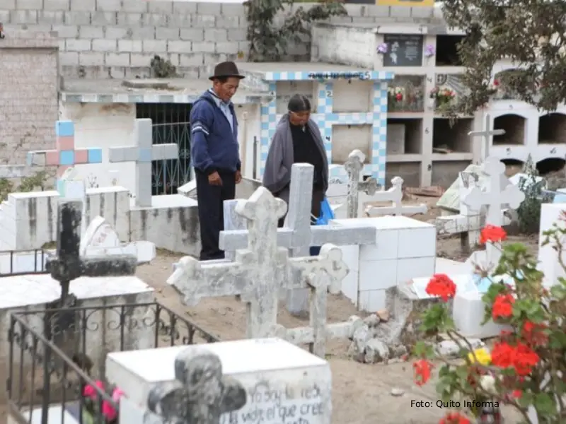 Morir en Calderón: un libro que revive los rituales que resisten al olvido