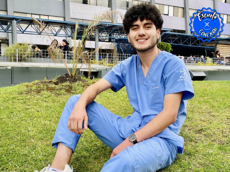 El uniforme de Odontología como una nueva identidad de la PUCE
