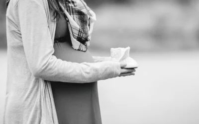 “El dolor no se borra, pero se puede acompañar”: investigación PUCE humaniza el duelo perinatal