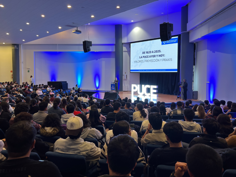 Emilio Cerezo propone pesar la historia y proyectar el futuro en la lección inaugural   