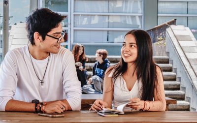 Estudia, viaja y conecta: la PUCE forma parte de la red AUSJAL, que celebra 40 años de educación jesuita