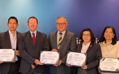 La PUCE consolida su liderazgo académico con certificaciones del CACES