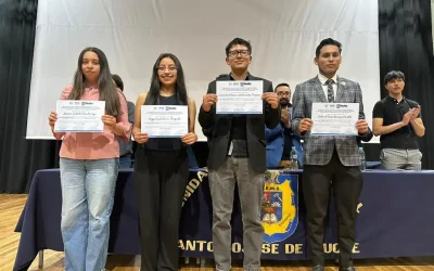 Estudiantes PUCE impulsan talleres de diálogo juvenil a 168 bachilleres