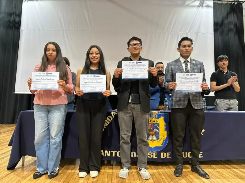 Estudiantes PUCE impulsan talleres de diálogo juvenil a 168 bachilleres