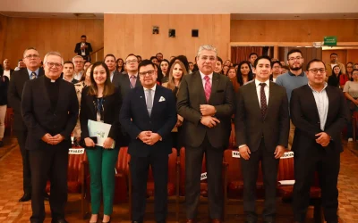 PUCE e IESS impulsan la cultura de prevención en jornadas de bienestar laboral 